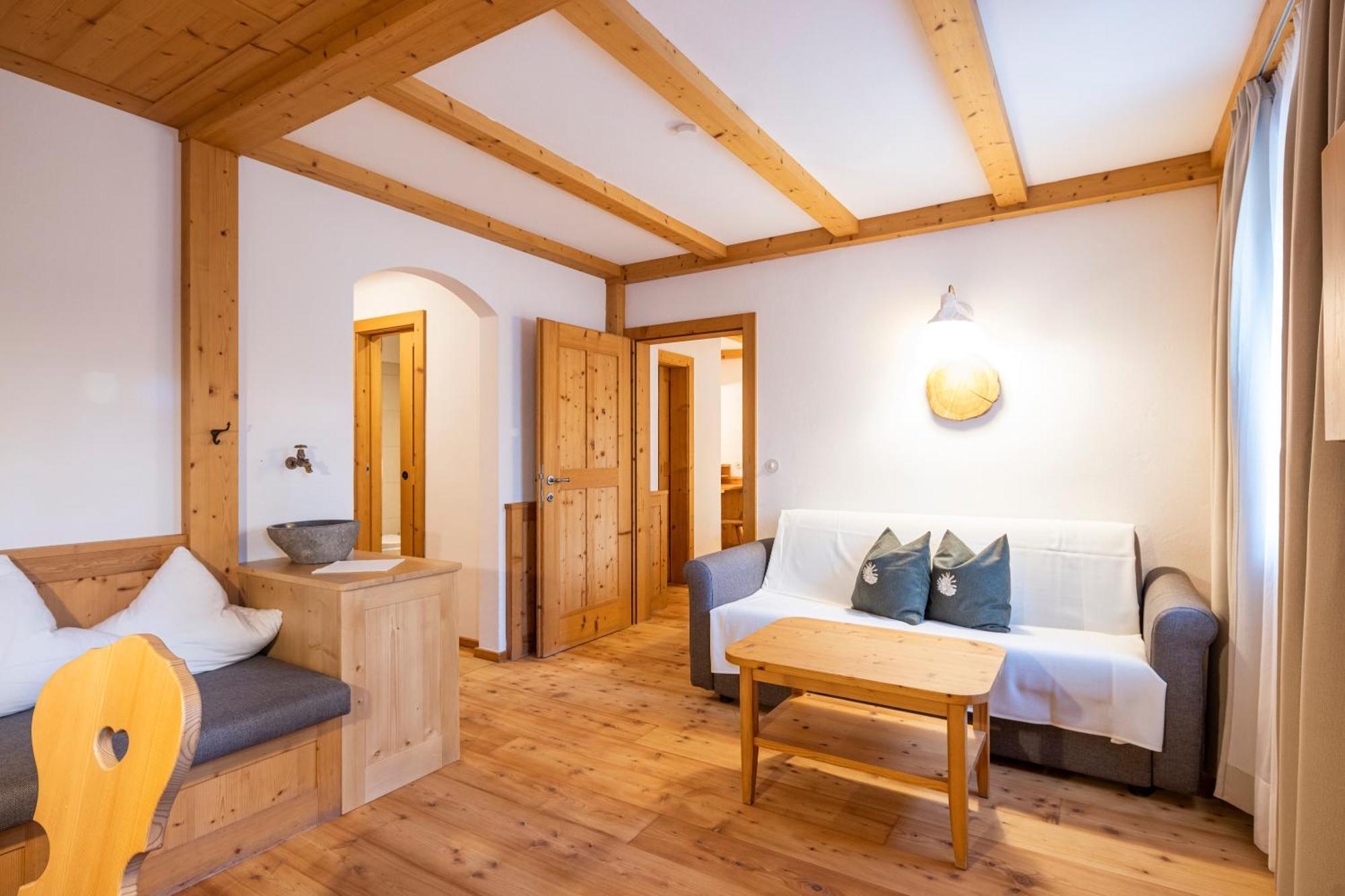 Hotel Tann Collalbo Eksteriør bilde